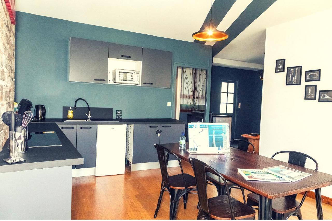 Le Courbet Topdestination-Dijon - Centre Ville - Classe 3 Etoiles ภายนอก รูปภาพ